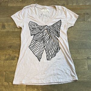 Lucky 7 bow short sleeve tee in lilac size S
